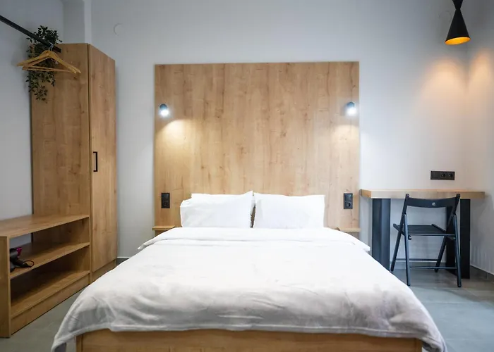 Themis Urban Stay